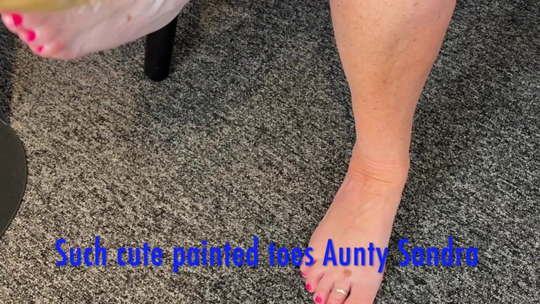 Aunty Sandra vintage girdle queen: Aunty Sandra in a Long Body Girdle Vgq 60