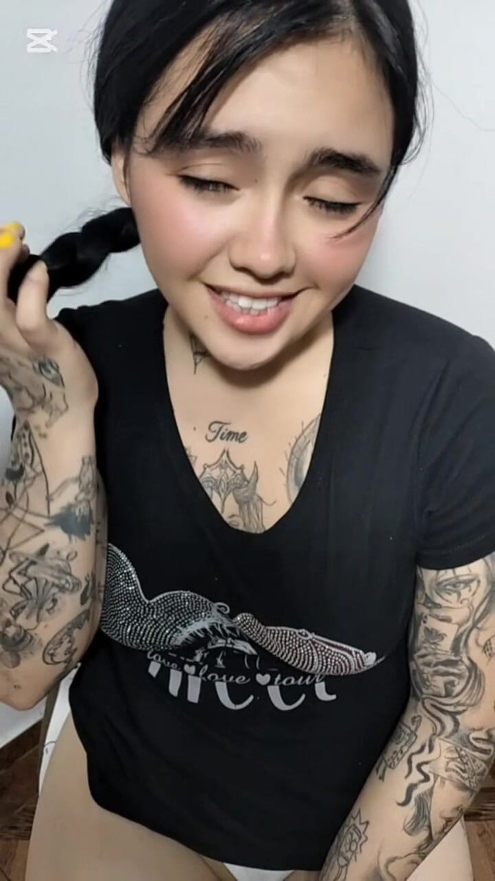 Dalyla: Nu mă pot abține să nu mă ating