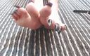 TLC 1992: Long black lacquered toenails wiggling