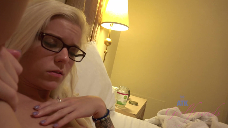 ATK Fans (Girlfriends): Virtual vacation in Las Vegas with Halle Von 2/3