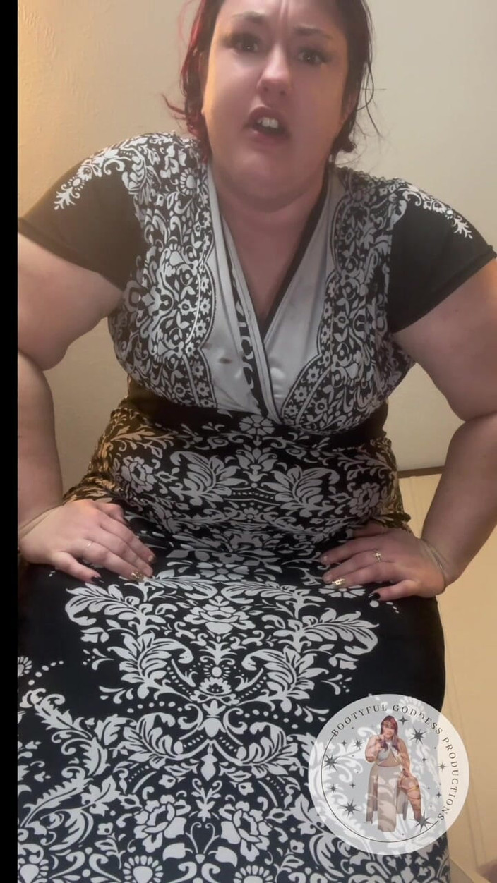 BellaBlast: Lamber minha bota, cadela joi