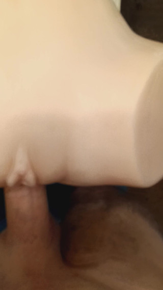 PolishHammer: C'est incroyable de baiser mon jouet et de lui éjaculer dessus