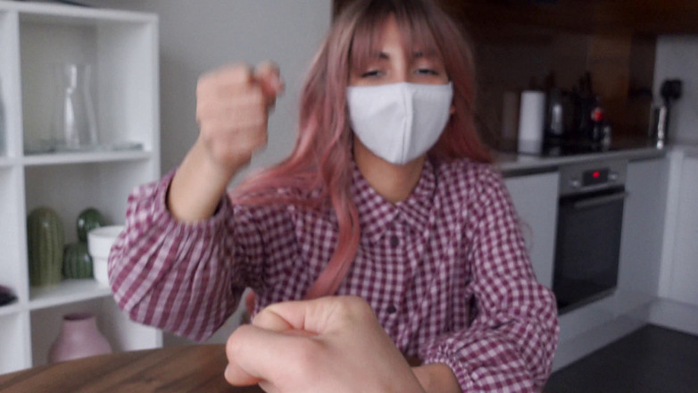 Karamelnayapussy: Сводная сестра потеряла свою киску