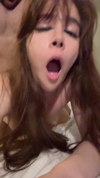 戴绿帽子聊天：被另一个男人中出