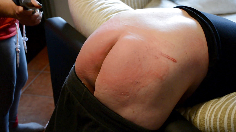 CM Fetish: Claudia nie toleruje bezczelności swojego chłopaka