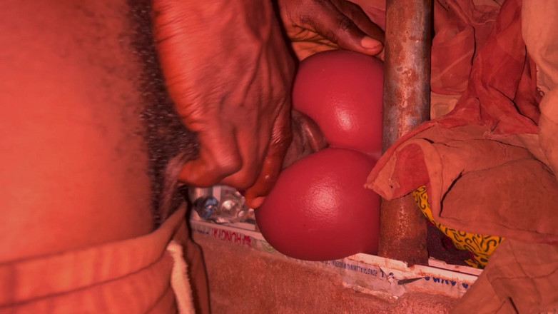 Bangcum8: Wielki tyłek wibruje cały kutas do spust mężulek