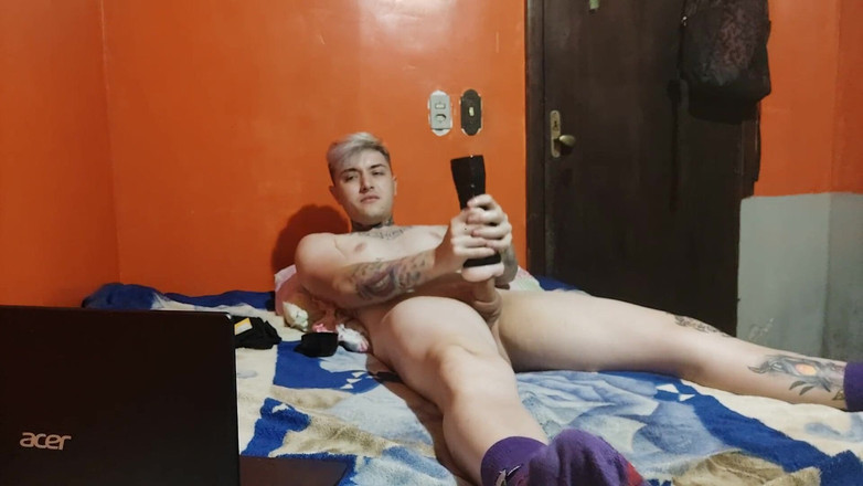 Daniel Tatuado E Safado: Masturbuje s kamerou vodorovně