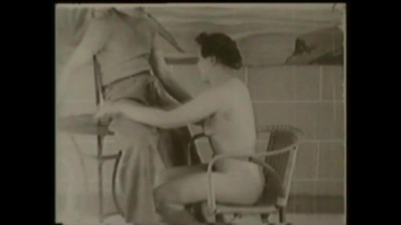 Vintage megastore: Quente loira milf chupa e fode um grande pau vintage (pornô...