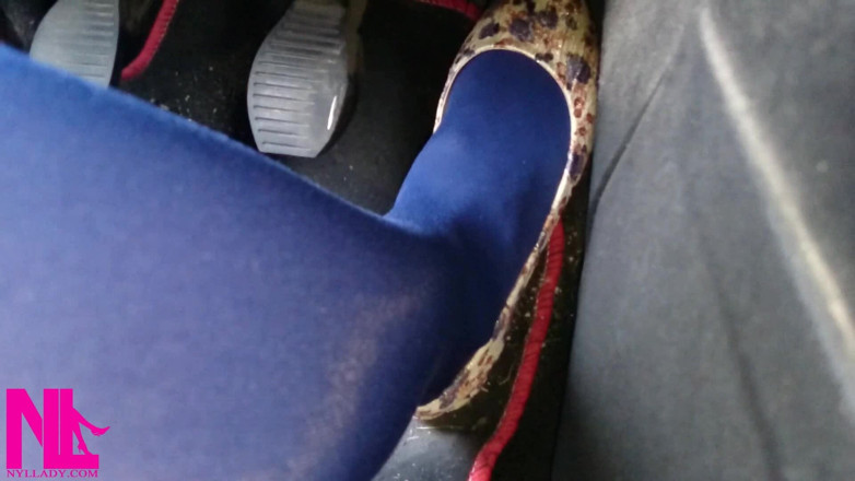 Nyllady: Driving Fast in Flowered Ballet Flats