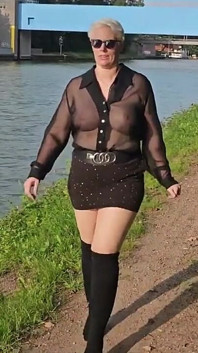Fucked Myself with My Vibrator by the Mittelland Canal