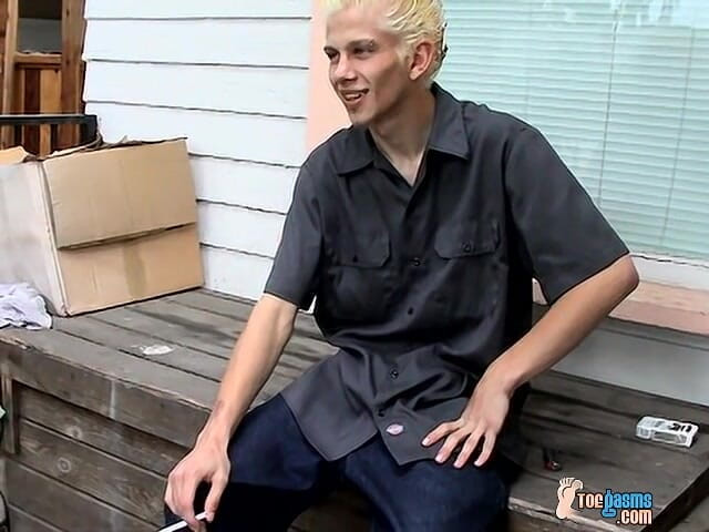 Toegasms: Str8 बॉय फुट शो आउटडोर