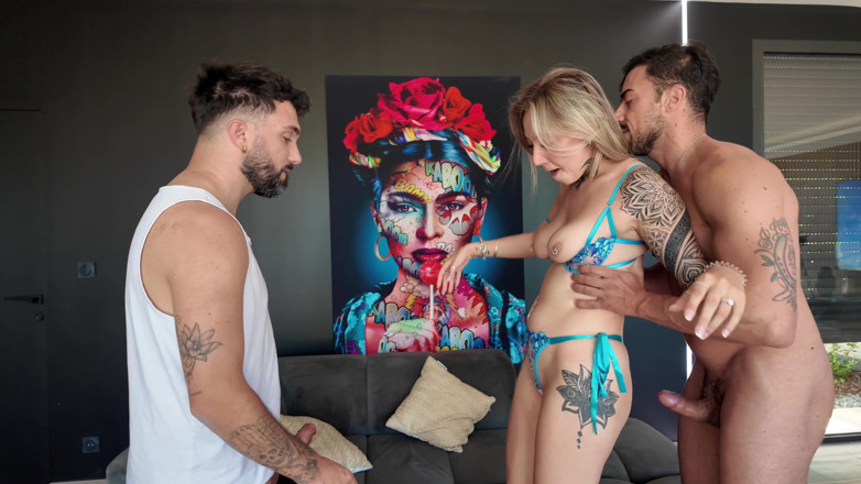 Francis X official: Hailey Queen: Uma Loira Safada Que Adora Ser Fodida Em...