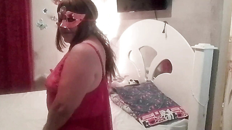 Gloryhot69: Zralá MILF babička v prádle a dychtivá šukat mladého ptáka