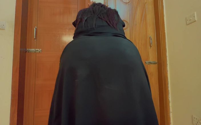 Aria Mia: 거유 뚱뚱한 젖탱이와 큰 후장 아랍 핫한 아줌마