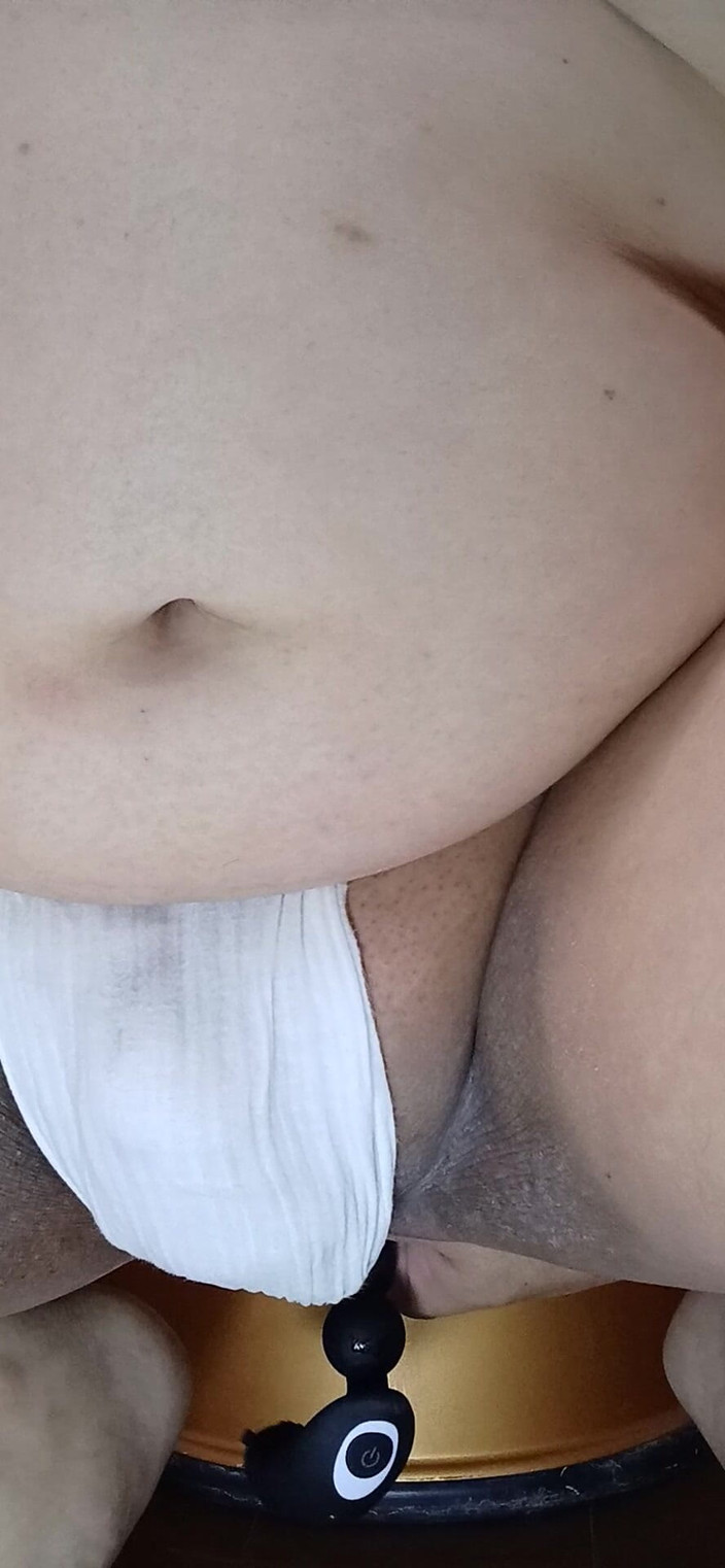 kei chan: 애널 바이브레이터를 삽입하는 로션 플레이