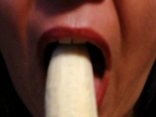 Lily Lipstixxx: Banana swallows, not spits!