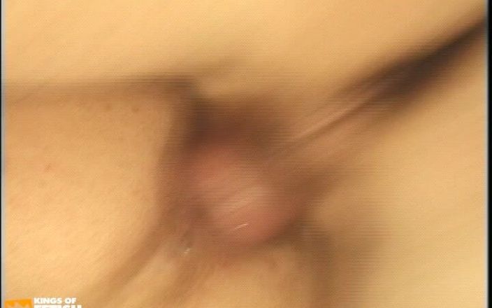 Gay Diaries: Nadržený chlap pěstí zadek, než ho zničí jeho přítel velký...
