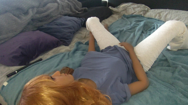 Adventuremacmax: Ze houdt van sperma op haar tieten