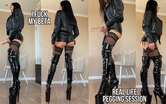 Princess Monica: Você assiste enquanto eu domine e fodo meu escravo gay