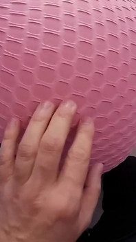 Fuck a Big Natural Juicy French Ass in Very Tight Leggings to Start the New Year!