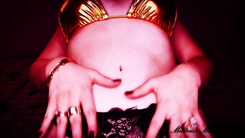 Goddess Misha Goldy: Kisses for Loyal Slave of My Lips