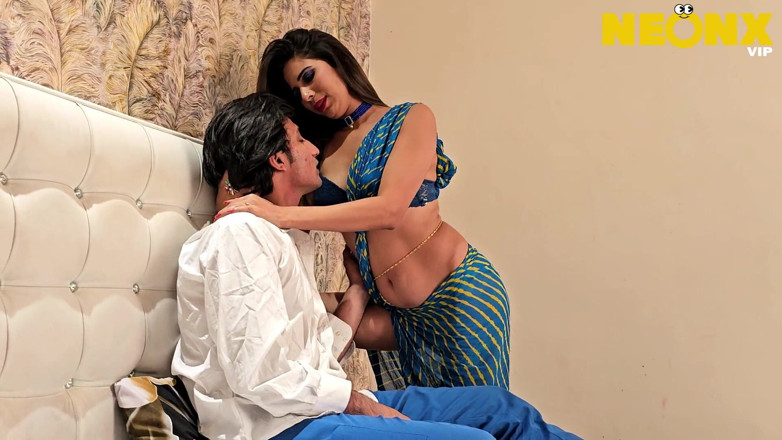 Indian Savita Bhabhi: Desi Ass Indian Bhabhi Sex with Dever