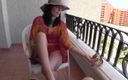 Taboo Handjobs: La branlette sexy de vacances d&amp;#039;une belle-mère. Zoey Holloway et...