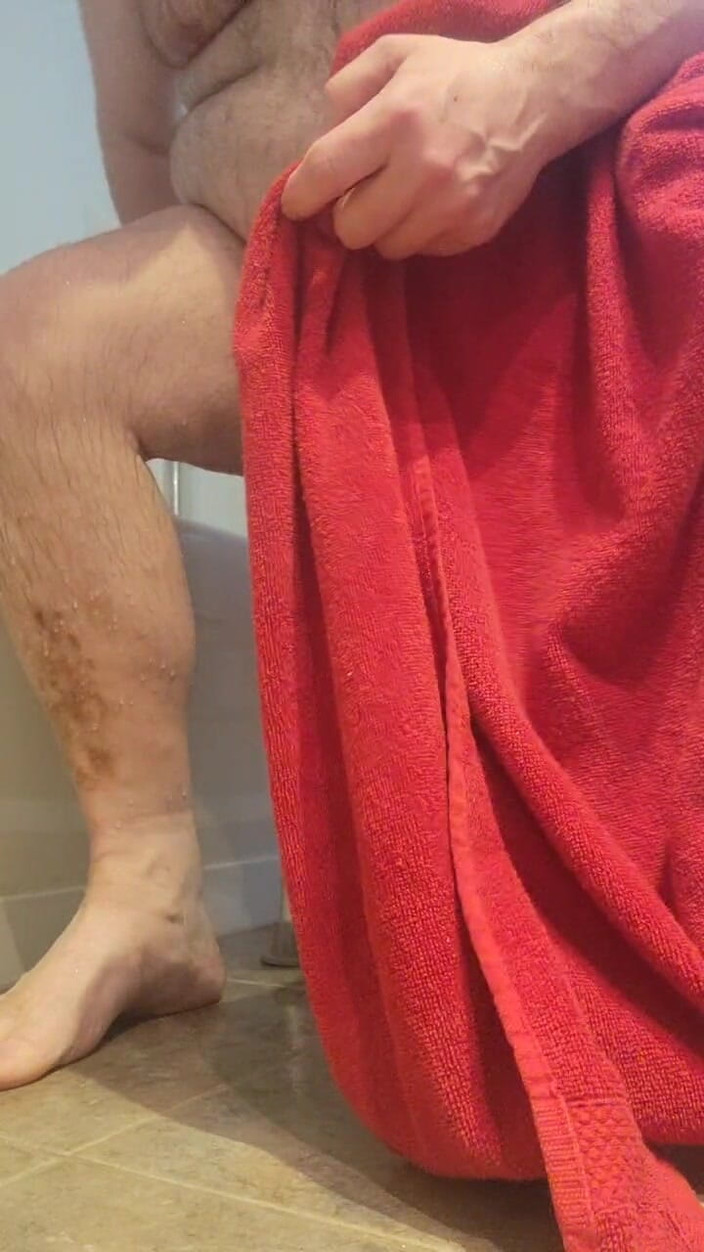 Caressonnous: Kim duş almaya geliyor