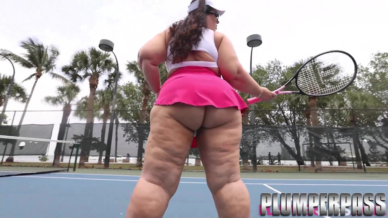 Plumper pass: Plush Plumper Luna Lark Takes BBC Balls After Tennis