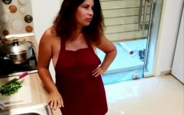 ExpressiaGirl Blowjob Cumshot Sex Inside Fuck Cum: My Stepmom Is Housewife. She Showed Me How She Bakes...