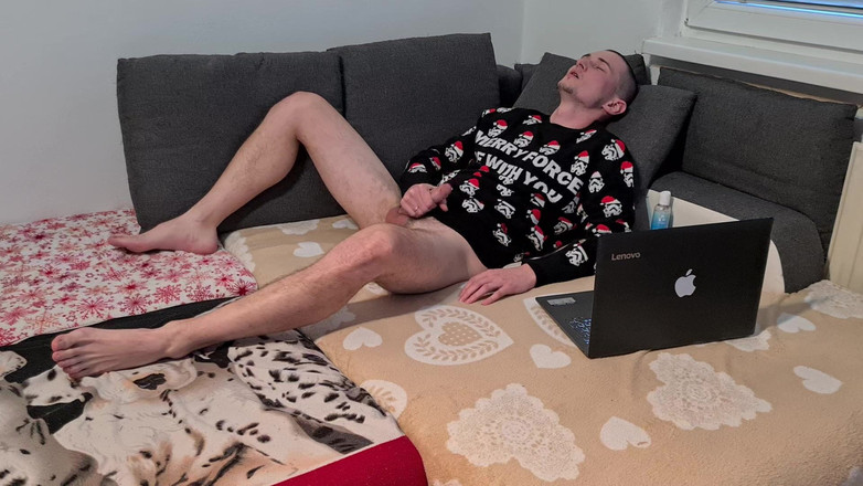 Fap_man93: Zlobivá mladá nadržená táta masturbuje jeho velkého čůráka a stříká na...