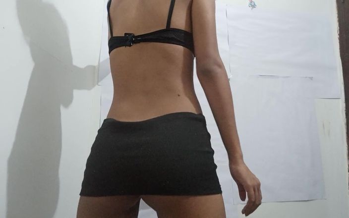 desigirl93: मैंने आज सुबह अपने खिलौने को जोर से दबाया।