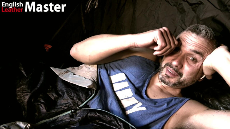 EnglishLeathermaster: Stinkend koekje met je ongecensureerde stiefvader tijdens het kamperen