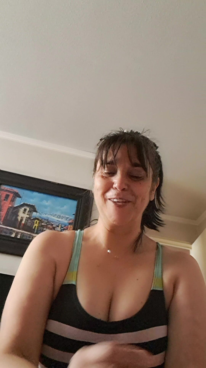 Mommy big hairy pussy: Üvey anne bakış açısı oral seks seksi büyük göğüsler