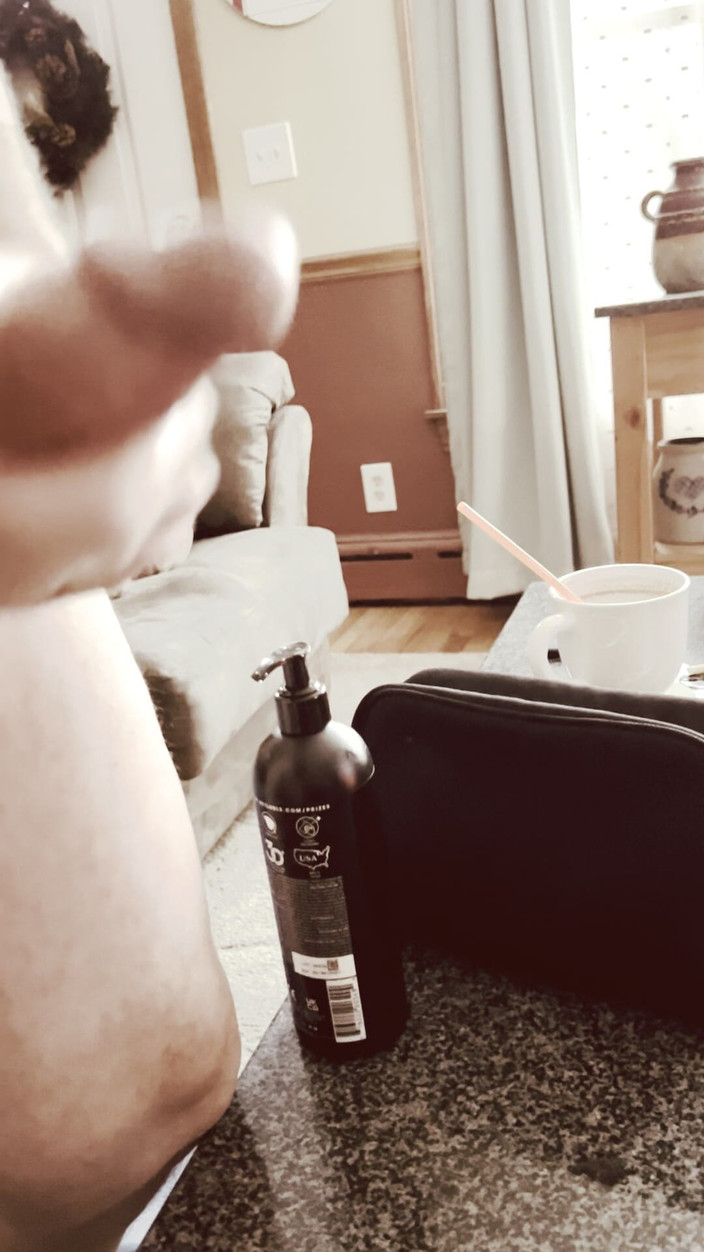 Tyler8: Padrastro sonando y jugando con la polla