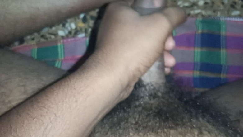 Hungry cliff: 키스하고 보지를 빠는 인도 아줌마