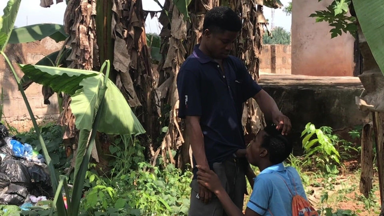 Amateur Teen Studio: Je suis en retard en cours, baise-moi au lieu de...