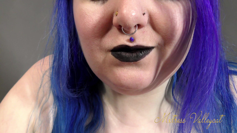 Mxtress Valleycat: Black lipstick fetish