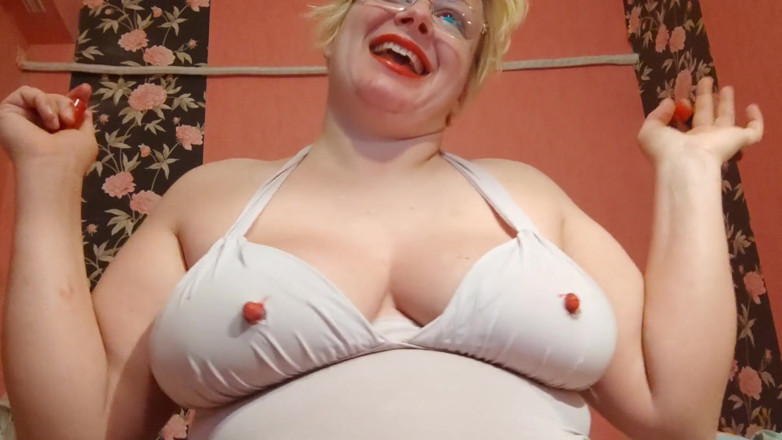 Putarankahotmilf: 乳头恋物癖