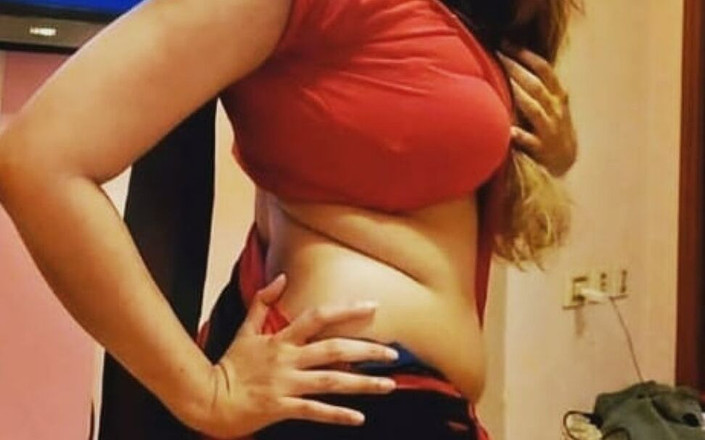 Jane Doee: Сексуальная милфа бхабхи трахается