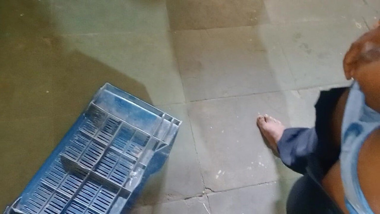 NikiRathod: 在度假前口交女孩