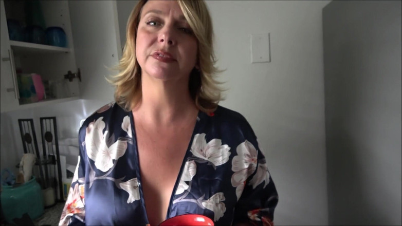 Alex Adams: The Girlfriend Accident - Brianna Beach - Mom Comes First