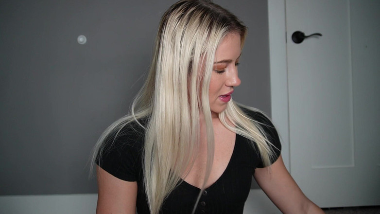 Keeks: Sfw - Zkoušení módního límečku