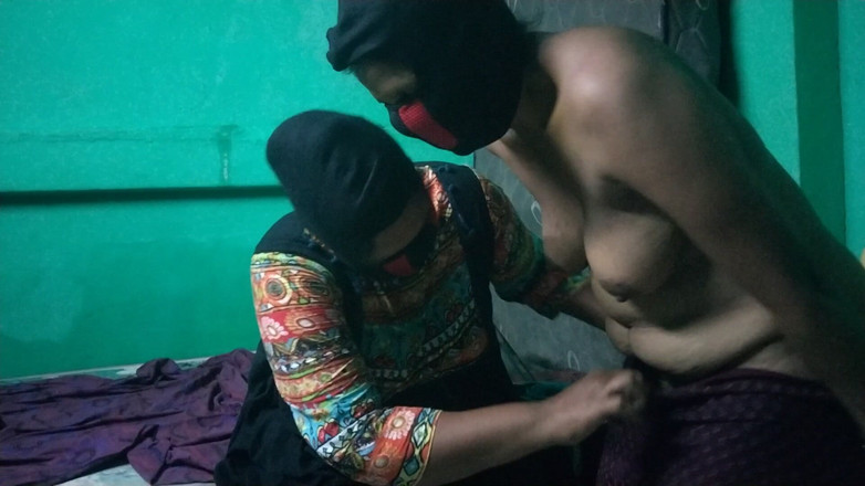 Benita sweety: Tety diskutují o sexuálním zážitku a misionářském sexu