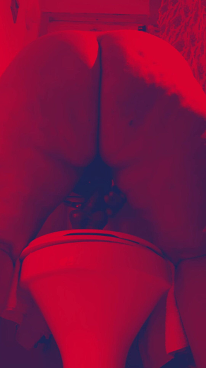 Riderqueen BBW Step Mom Latina Ebony: ファンのためのトイレのライダークイーン