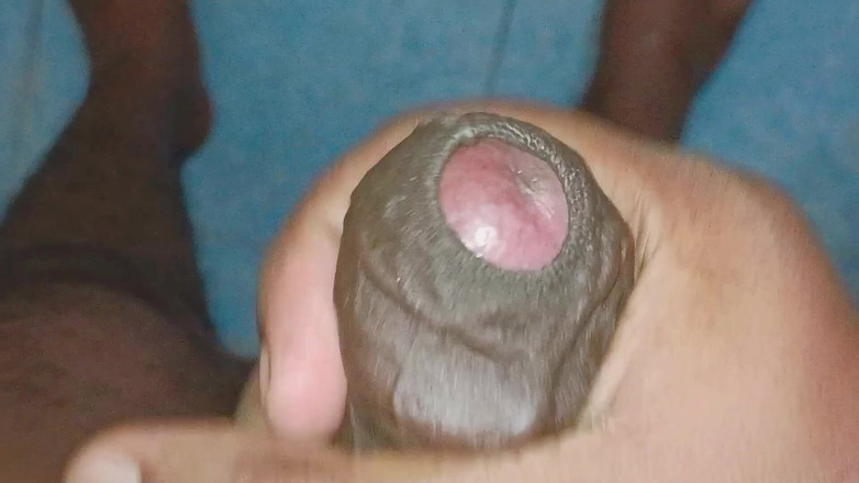 rahuman: タミルのスタッドが太いペニスを搾乳 - 4Kで狂気じみた射精!