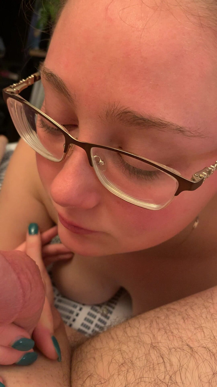 BeautfiulBJ25: POV Glasses Wife Edges and Licks Balls