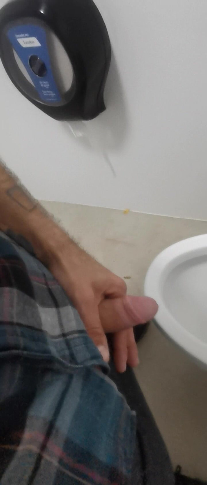 NeatGame458: 男性用公共トイレでムラムラする