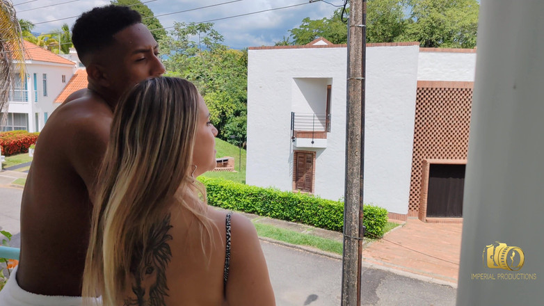 Rioc69: Mara suger Rioc och utnyttjar det faktum att de är på...