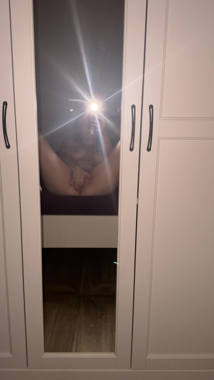 SweetLucy96: 小色荡妇